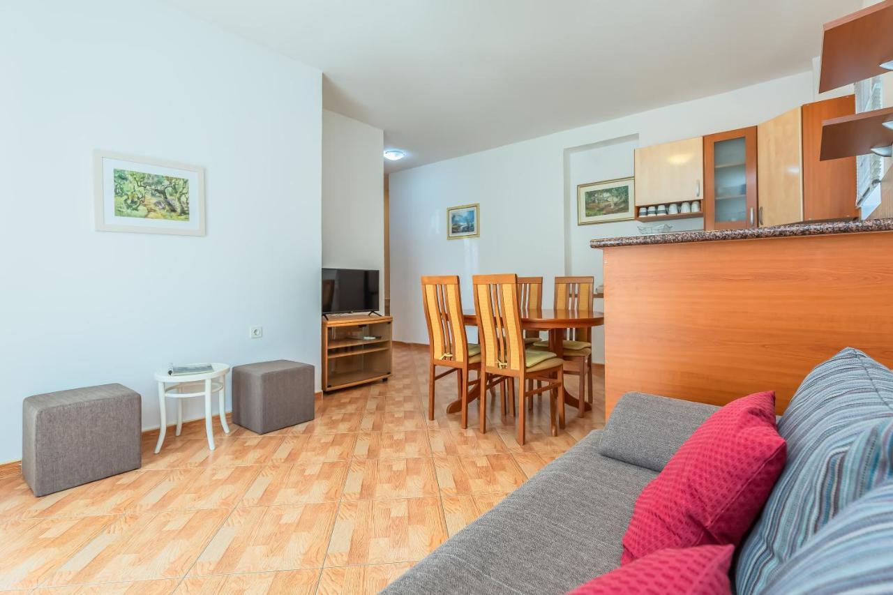 Apartments Daniela Makarska Exterior photo