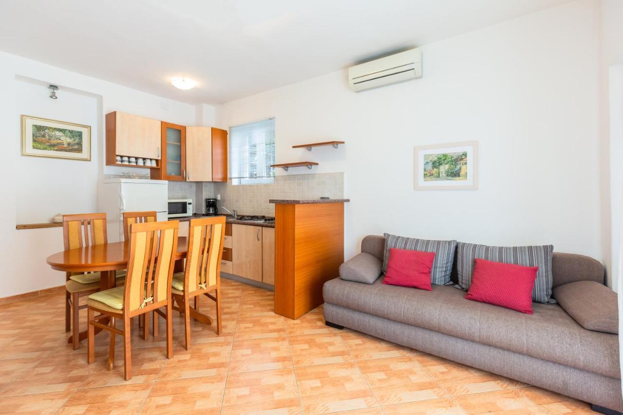 Apartments Daniela Makarska Exterior photo