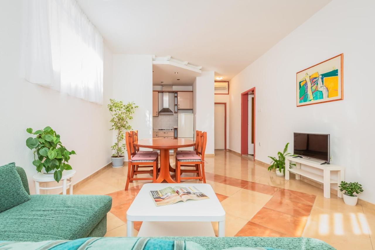 Apartments Daniela Makarska Exterior photo